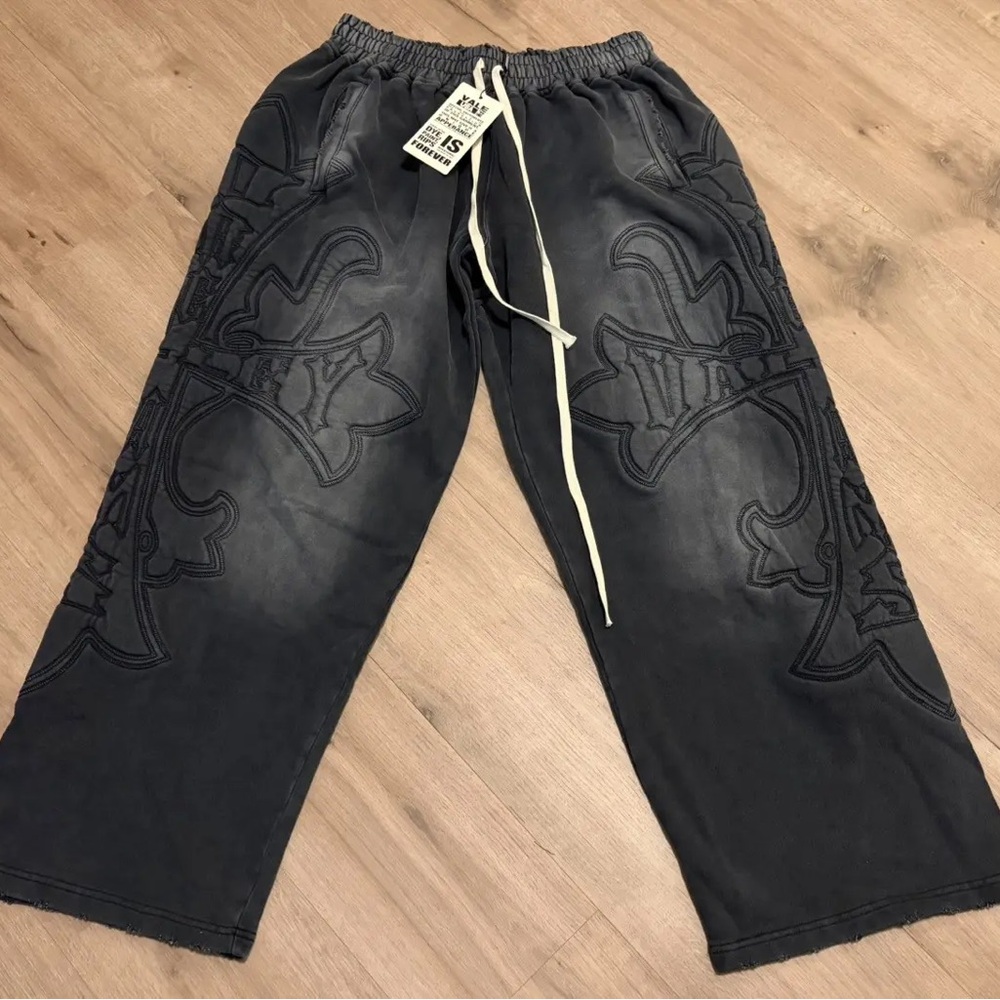 Vale Forever Carver Black Wide-Leg Sweatpants